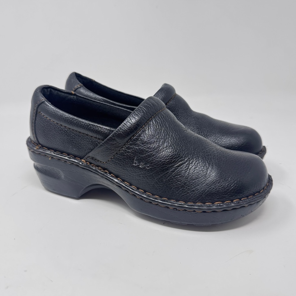 BOC Born Concept Black Pebbled Leather Clogs - Size 7.5